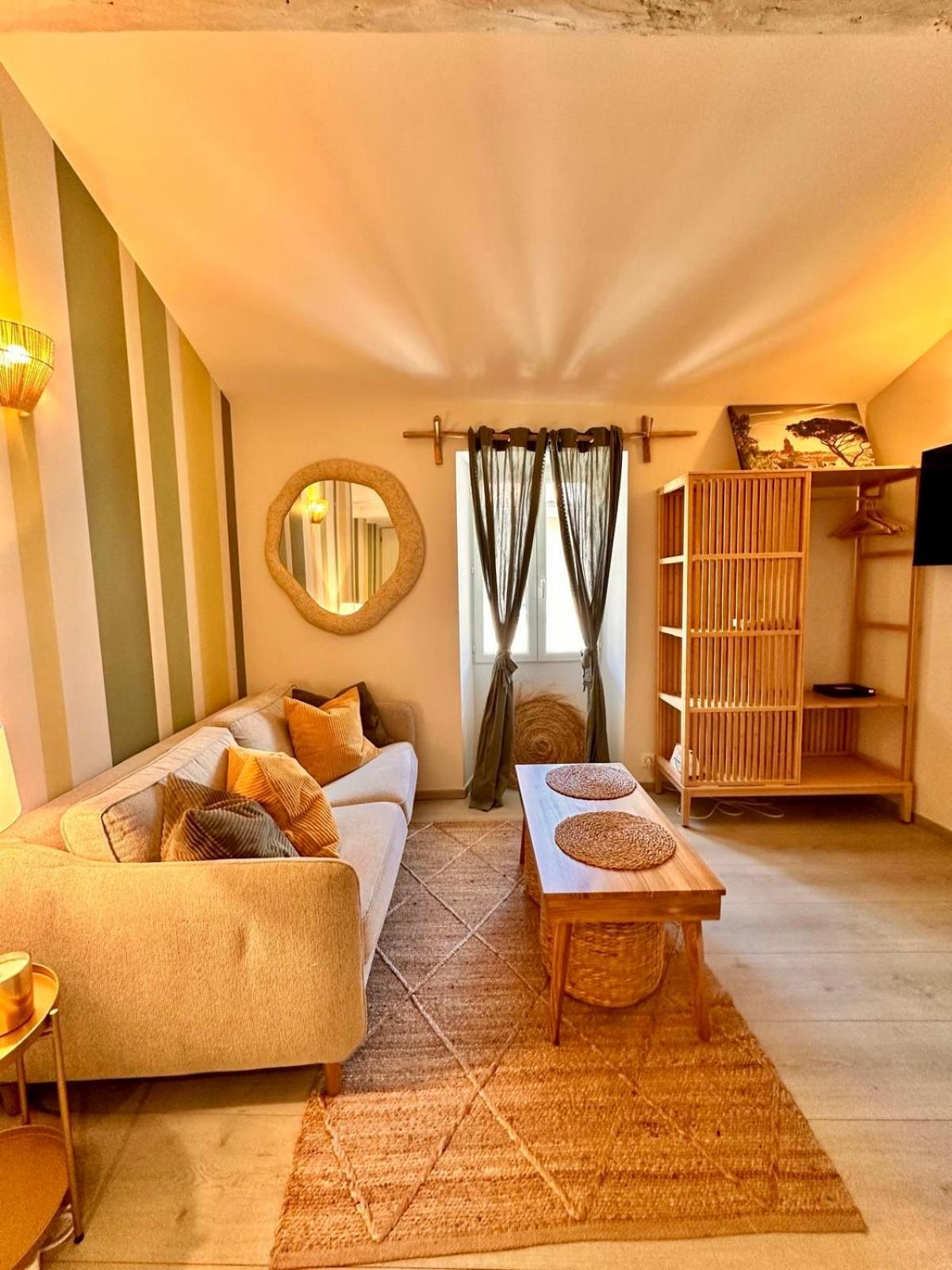 Cozy Studio Le Cedre, Port De Saint Tropez Zewnętrze zdjęcie